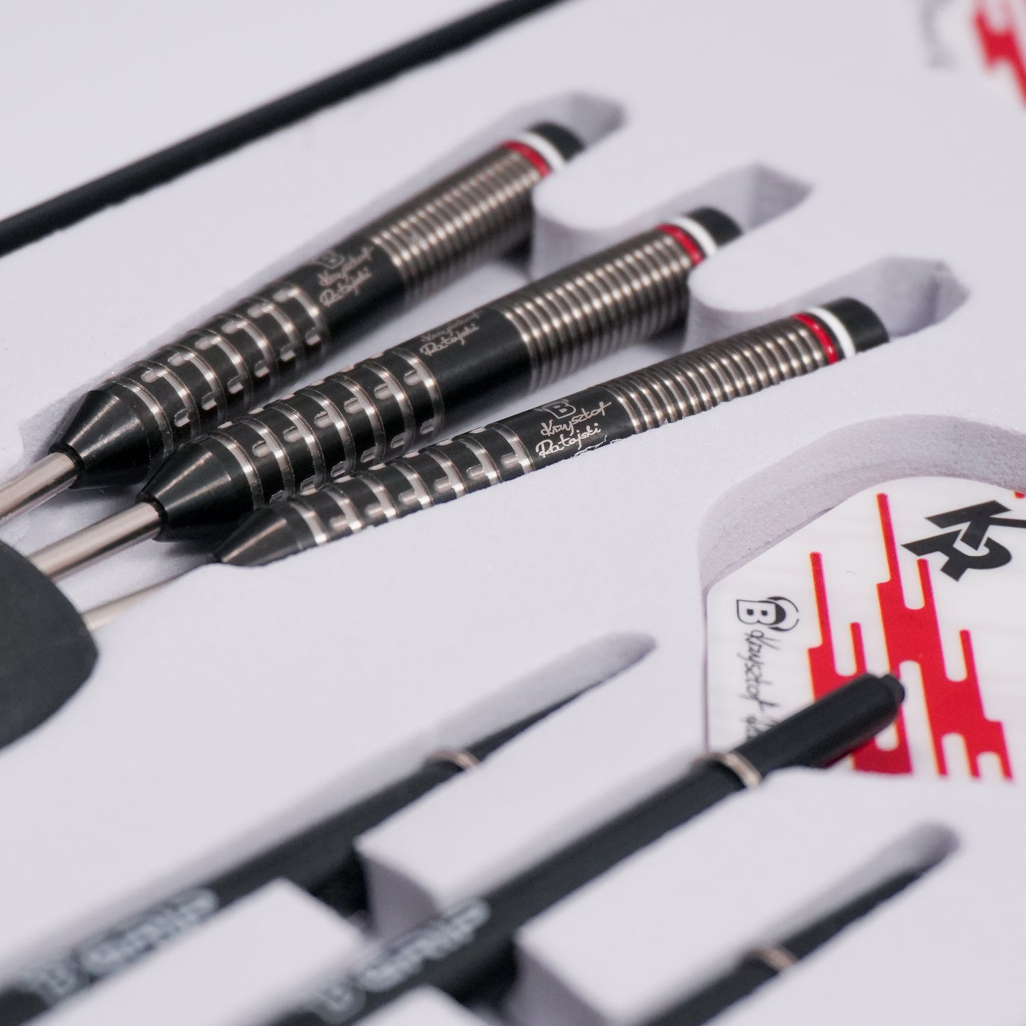BULL'S Krzysztof Ratajski Generation 2 Black Edition Steel Dart